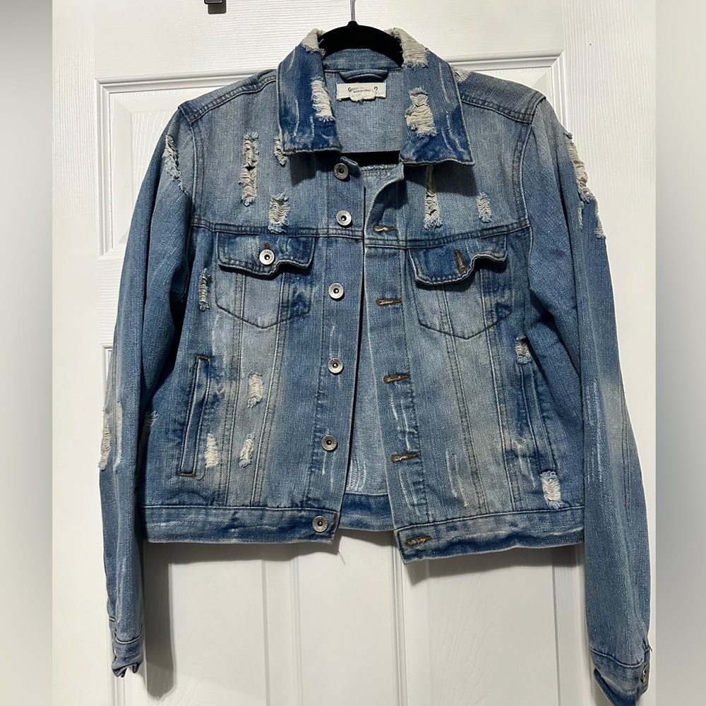 Ci Sono Distressed Jacket Jean Denim
Size Large Cotton Blend Women's